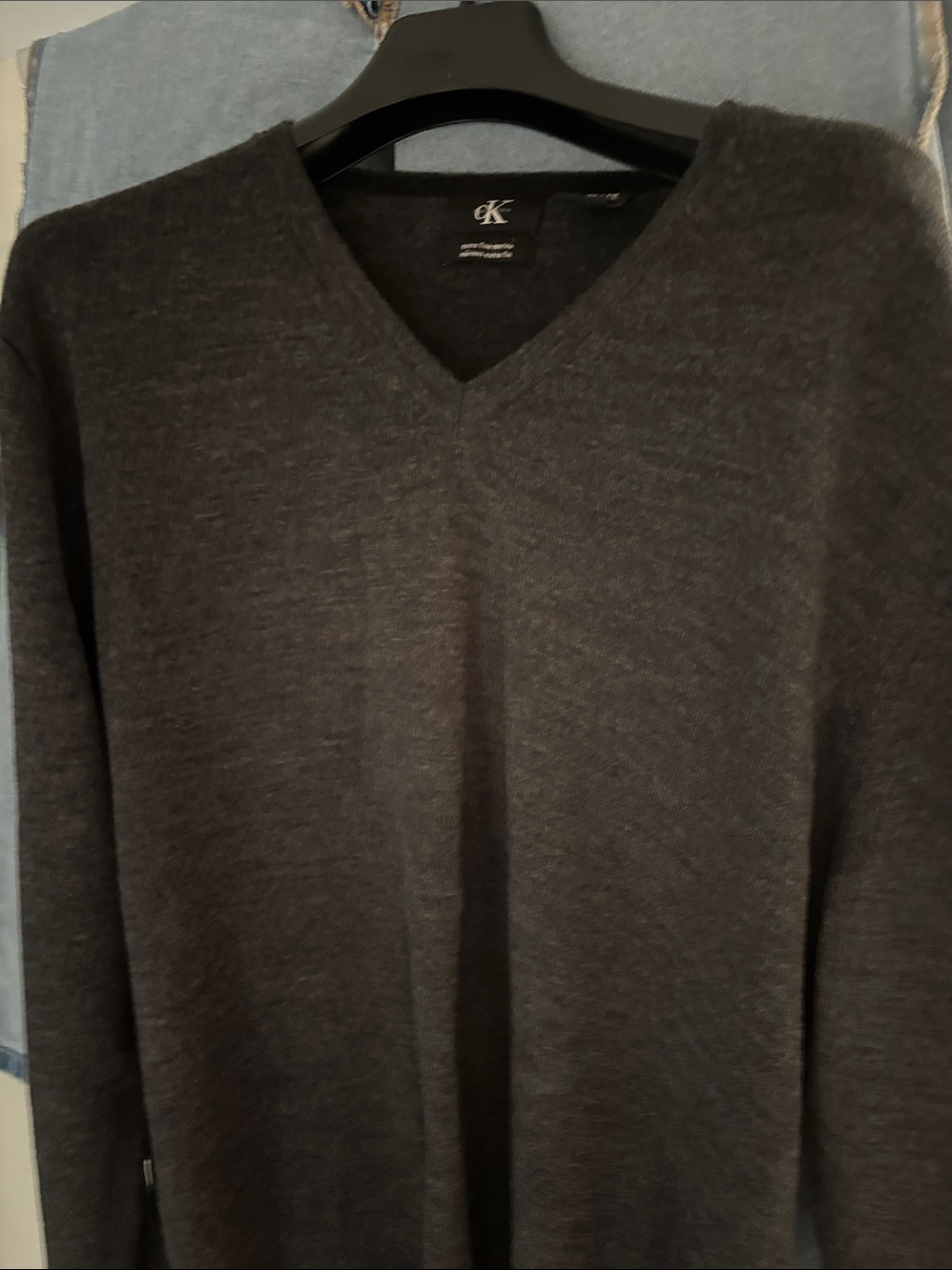 Calvin Klein Men’s Charcoal 100% merino wool V-Neck Sweater